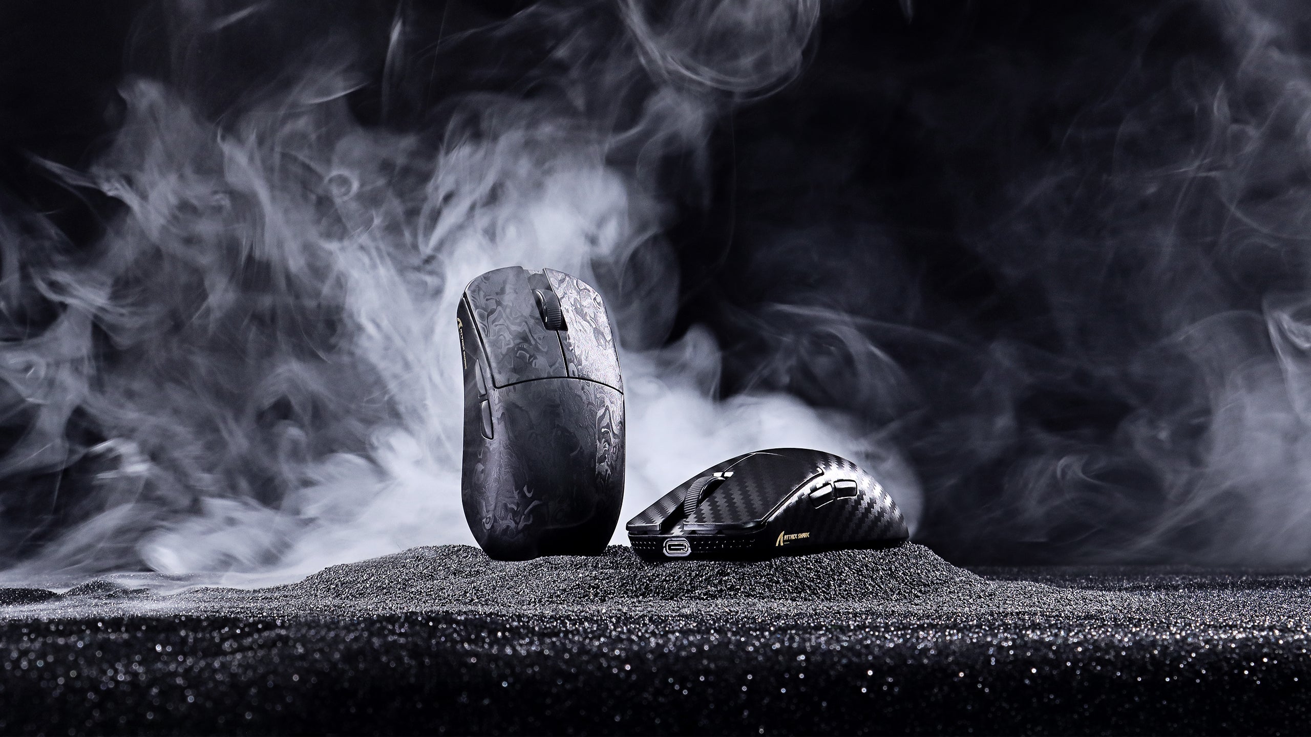 <split-lines >Souris de jeu en fibre de carbone R11 ULTRA</split-lines>